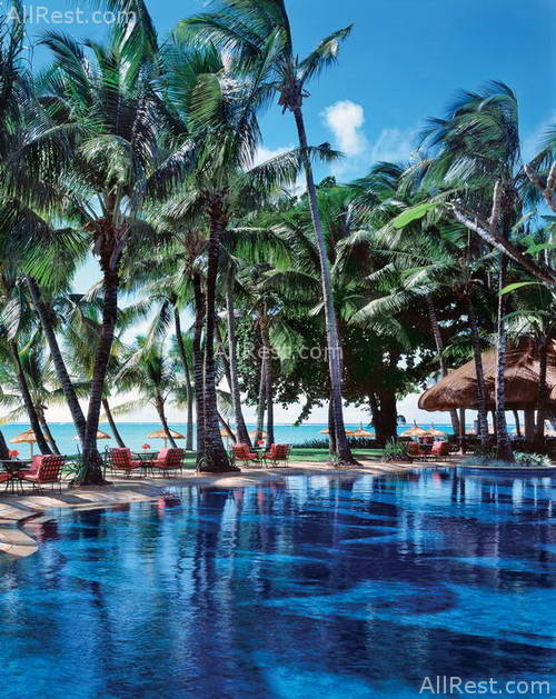 One & Only Le Saint Geran 35